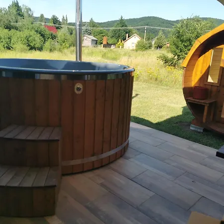 Holiday home Voeroestoelgy Vendeghaz Esztergom