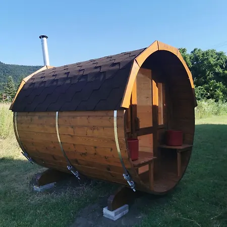 Holiday home Voeroestoelgy Vendeghaz Esztergom